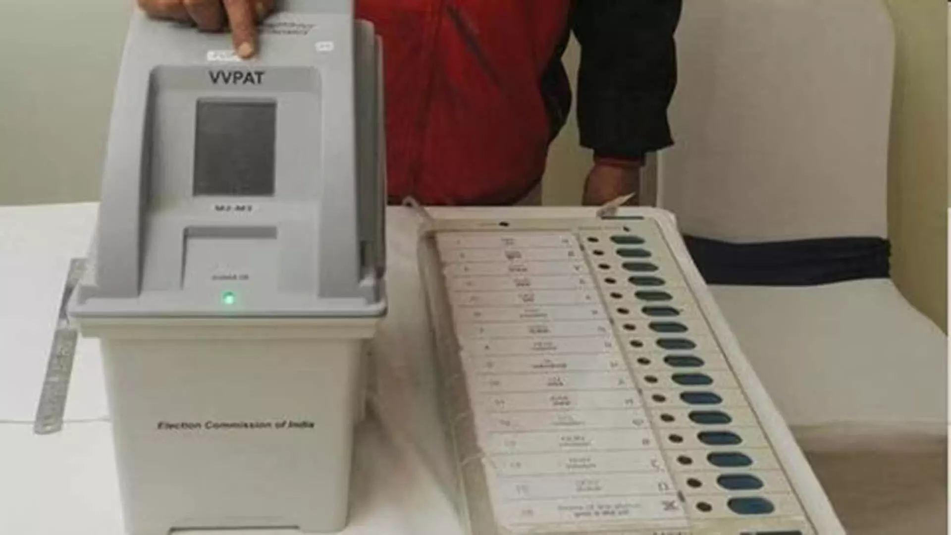 ईवीएम-वीवीपीएटी मुद्दा, सुप्रीम कोर्ट आज 100% वोटों के सत्यापन की याचिका पर सुनवाई करेगा
