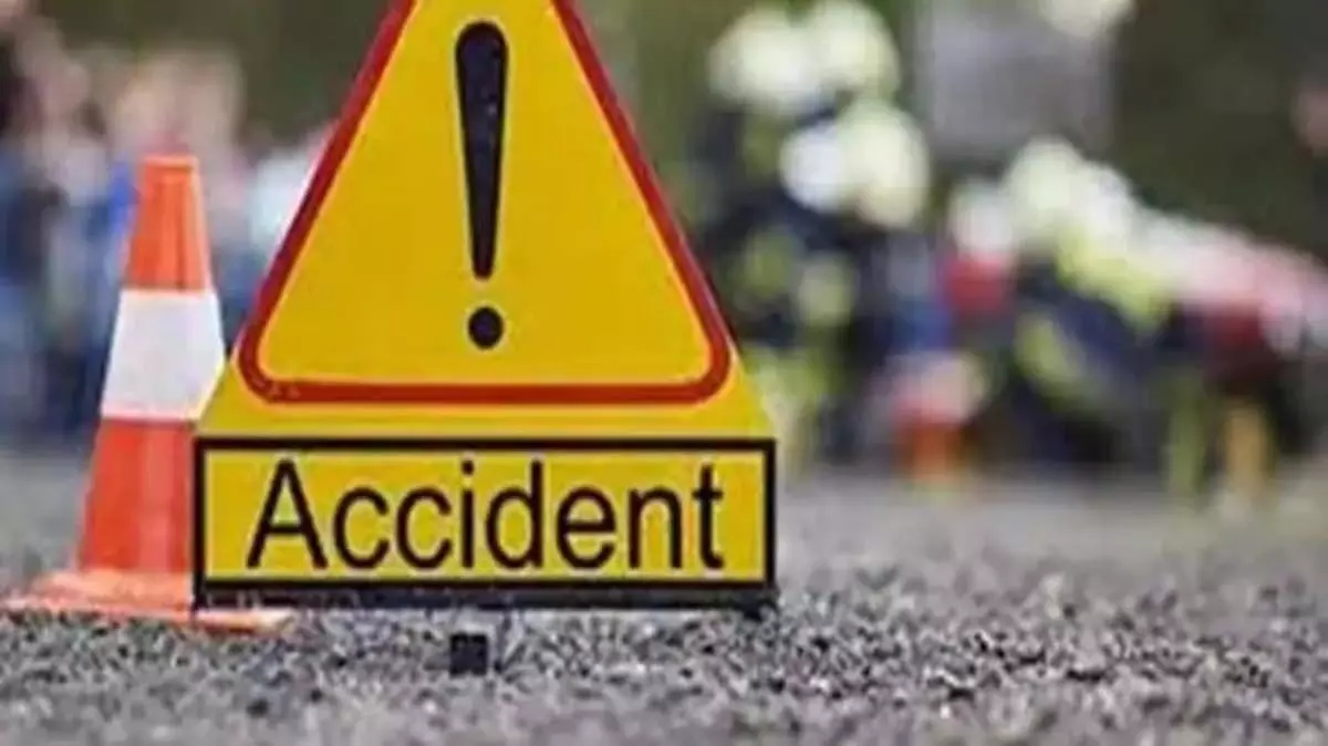 गौरीपुर, धुबरी में दुखद सड़क दुर्घटना में चार लोगों की मौत हो गई