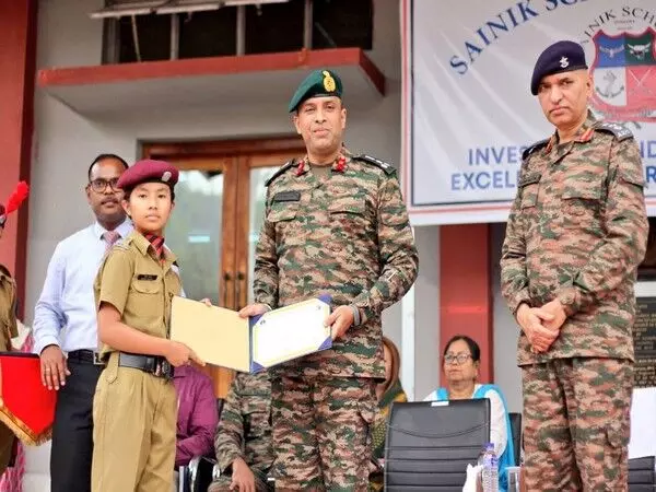 सैनिक स्कूल पुंगलवा में शैक्षणिक सत्र 2023-24 के लिए अलंकरण समारोह आयोजित किया गया