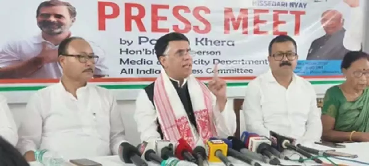 कांग्रेस नेता पवन खेड़ा ने असम के मतदाताओं से लोकतंत्र की रक्षा करने का आग्रह किया