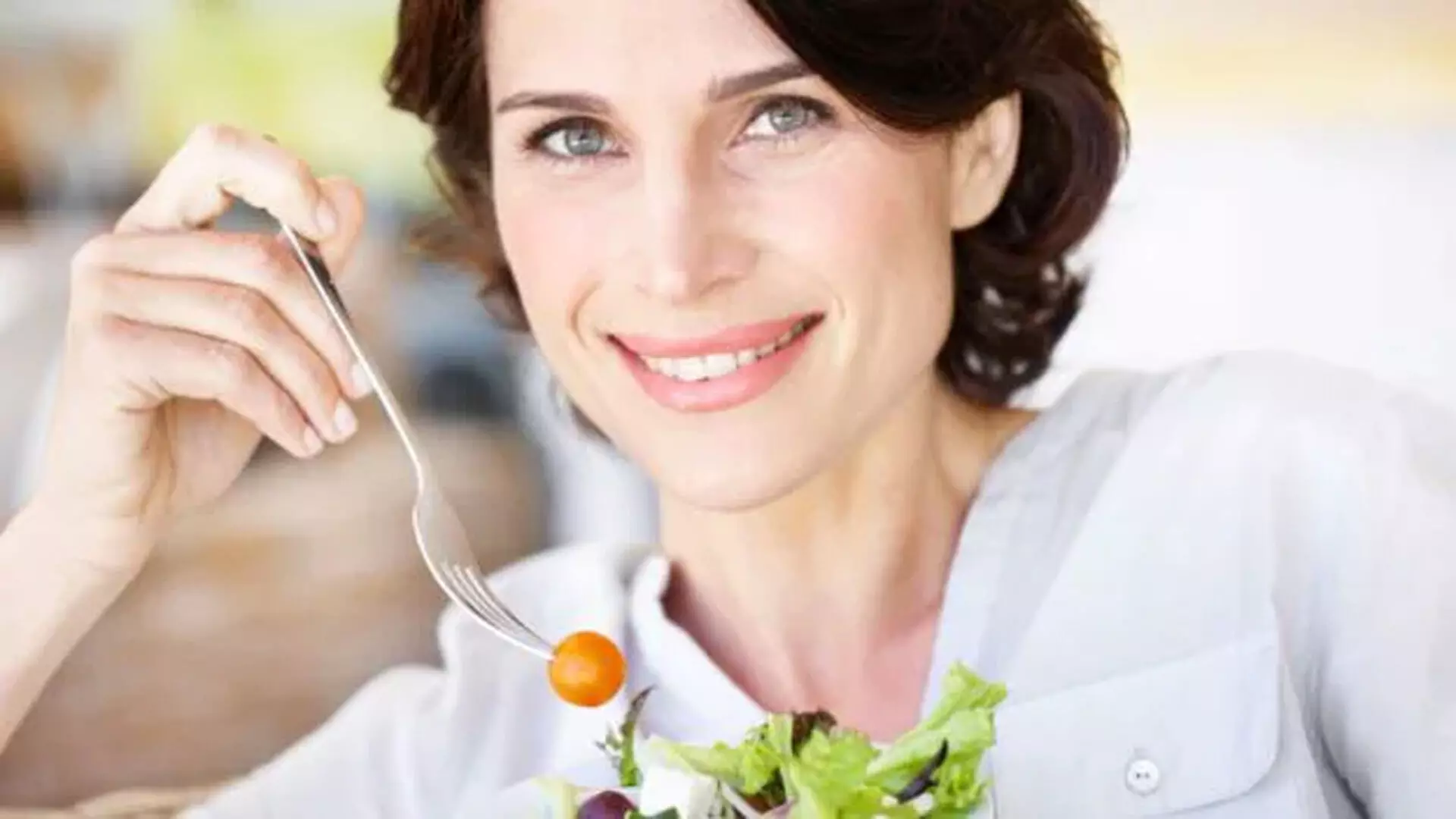 महिलाओं का स्वास्थ्य: रजोनिवृत्ति के दौरान वजन कम करने में मदद करने वाले खाद्य पदार्थ