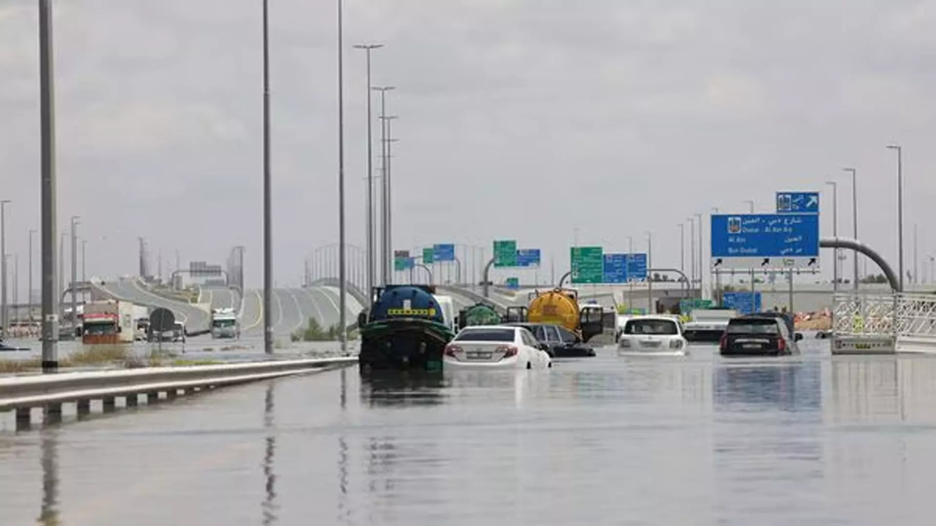 जानिए दुबई में बारिश का कहर की वजह, क्लाउड सीडिंग या जलवायु परिवर्तन