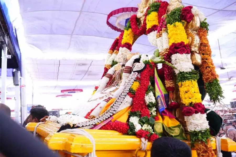 तेलंगाना: धार्मिक उत्साह के साथ भद्राचलम मंदिर में दिव्य विवाह हुआ