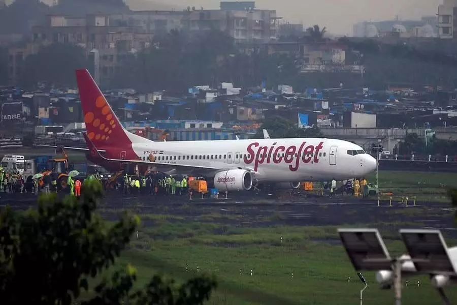 दिल्ली से यात्री बिना सामान के बागडोगरा हवाई अड्डे पर उतरे, स्पाइसजेट को असुविधा के लिए खेद
