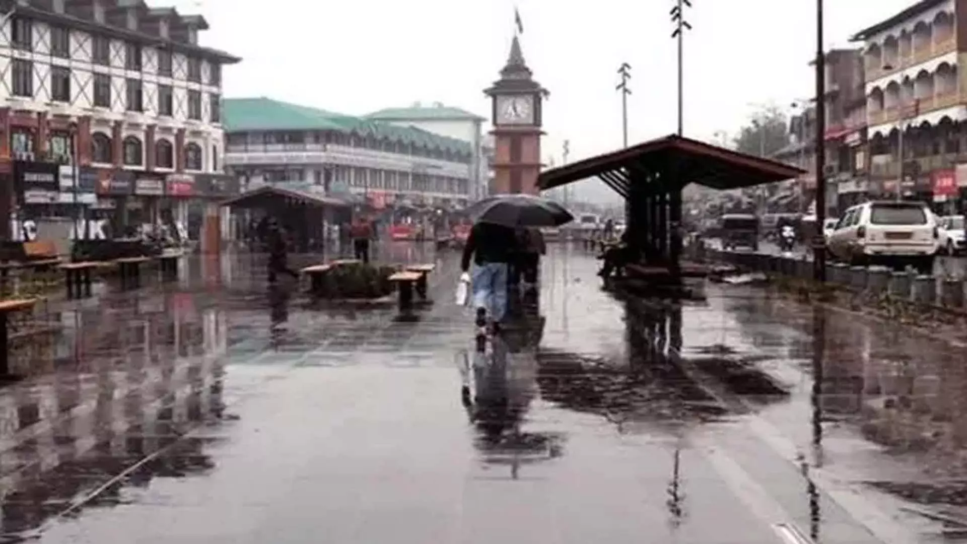 मौसम विभाग ने जम्मूकश्मीर में आज से और बारिश होने का अनुमान लगाया