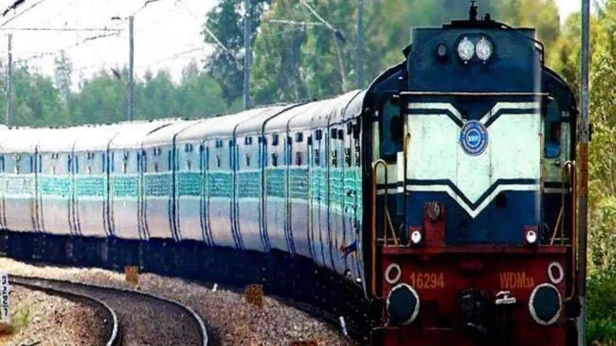 दिल्ली से गुरूग्राम होते हुए भुज के लिए चलेगी स्पेशल ट्रेन