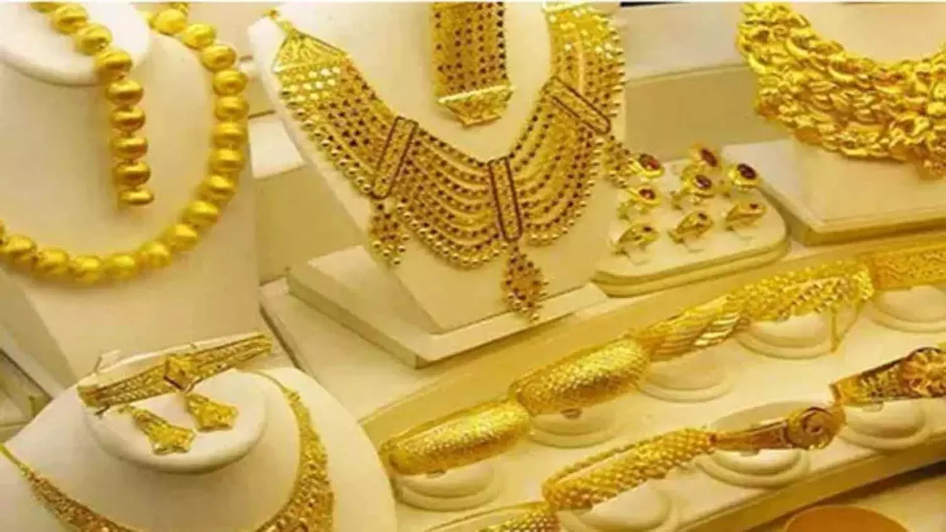 चेन्नई में सोने की कीमत 280 रुपये प्रति गिर गई
