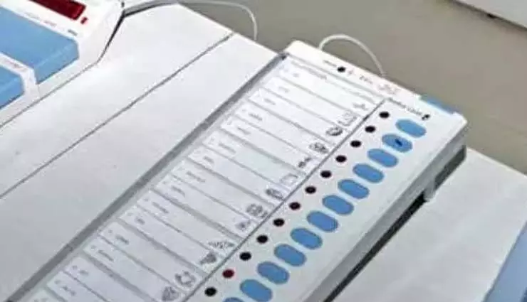 असम लोकसभा चुनाव सोनितपुर में ईवीएम से छेड़छाड़ की रिपोर्ट