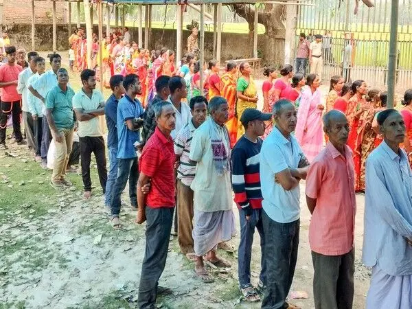 लोकसभा चुनाव: दोपहर 3 बजे तक त्रिपुरा में 68.35 प्रतिशत और पश्चिम बंगाल में 66.34 प्रतिशत मतदान हुआ