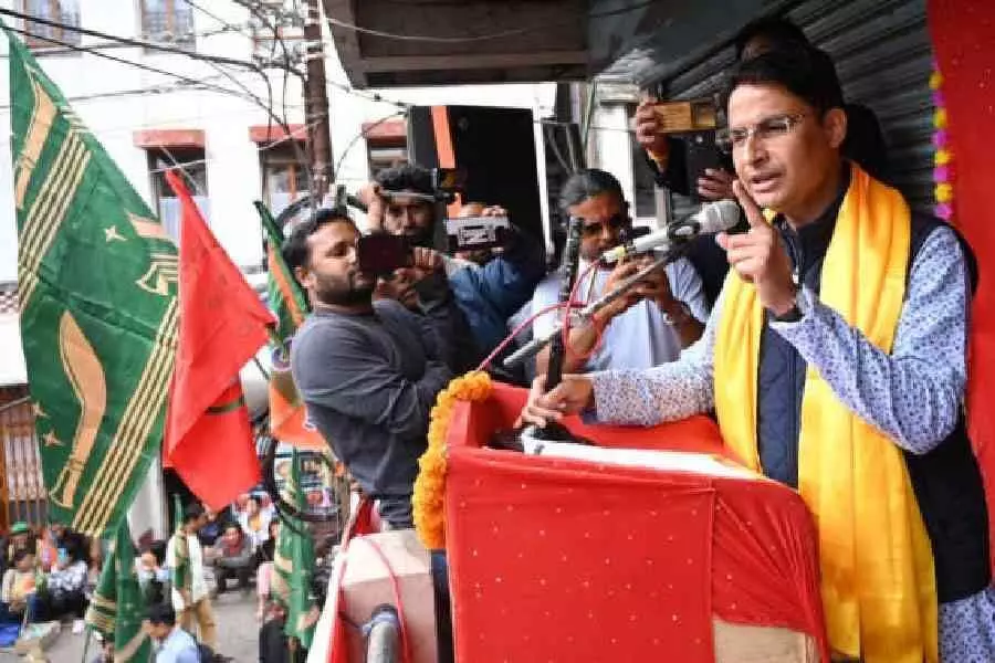 भाजपा उम्मीदवार राजू बिस्ता ने दार्जिलिंग हिल्स में अपने प्रतिद्वंद्वियों पर सीबीआई-ईडी की तलवार लटका दी