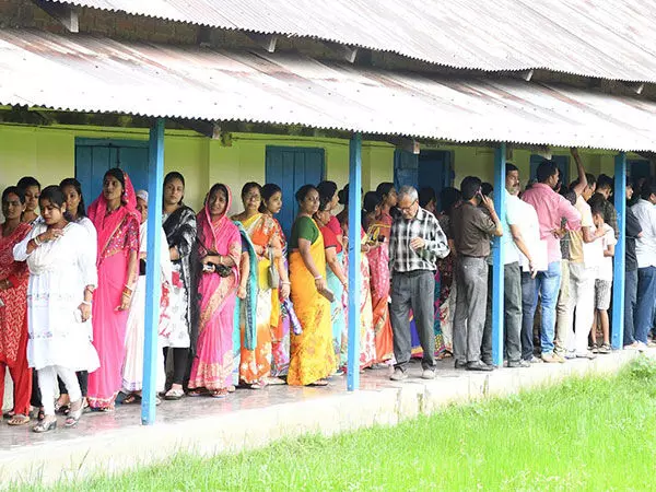 लोकसभा चुनाव: पश्चिम बंगाल में शाम 5 बजे तक 77.57 प्रतिशत मतदान हुआ