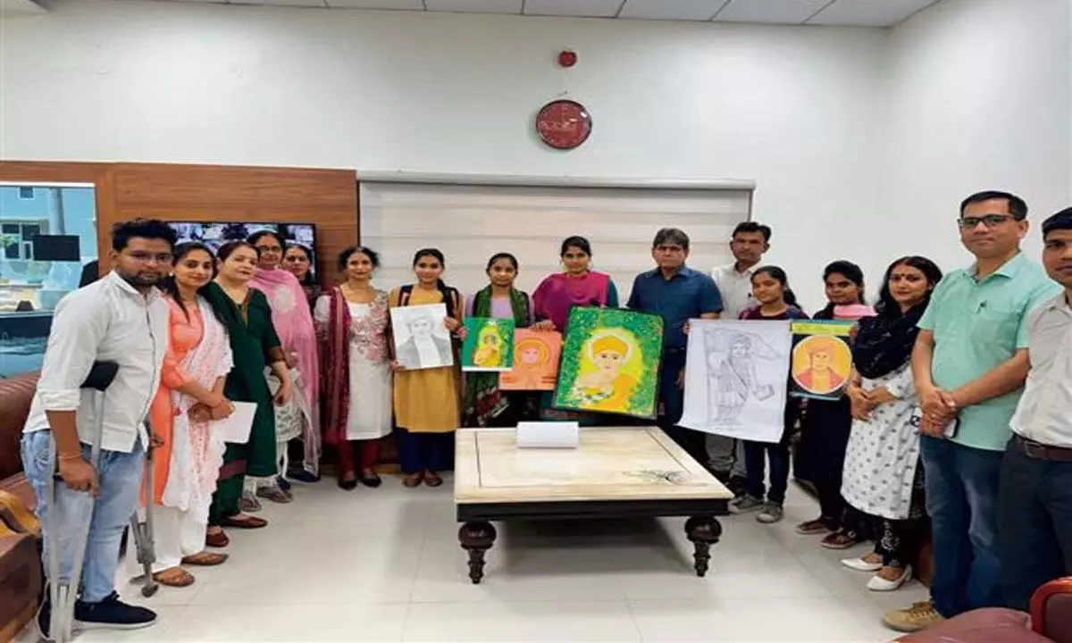 दयानंद कॉलेज में चित्रकला प्रतियोगिता