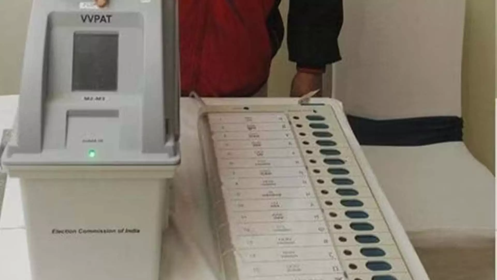 केरल चुनाव आयोग के अधिकारी ने मॉक पोल के दौरान विपक्ष के अतिरिक्त भाजपा वोट के दावे का जवाब दिया