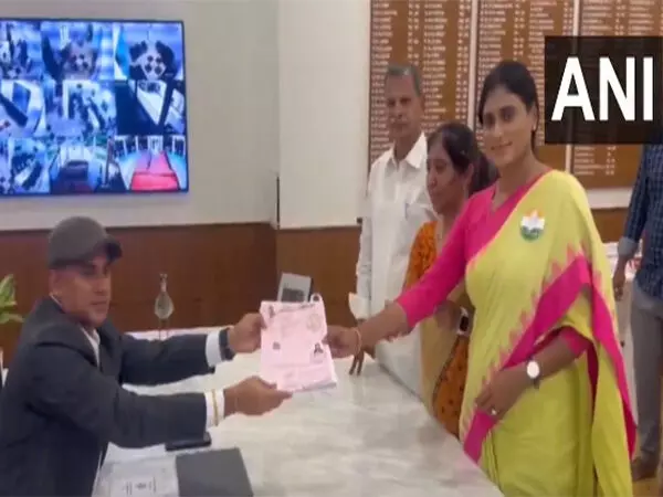 लोकसभा चुनाव: वाईएस शर्मिला ने आंध्र प्रदेश की कडप्पा सीट से नामांकन दाखिल किया