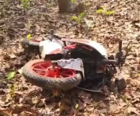 स्पीड में दौड़ाई KTM बाईक, स्पॉट पर 2 युवकों की मौत