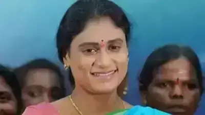 वाईएस शर्मिला रेड्डी ने कडप्पा जिले में कांग्रेस सांसद उम्मीदवार के रूप में नामांकन दाखिल किया