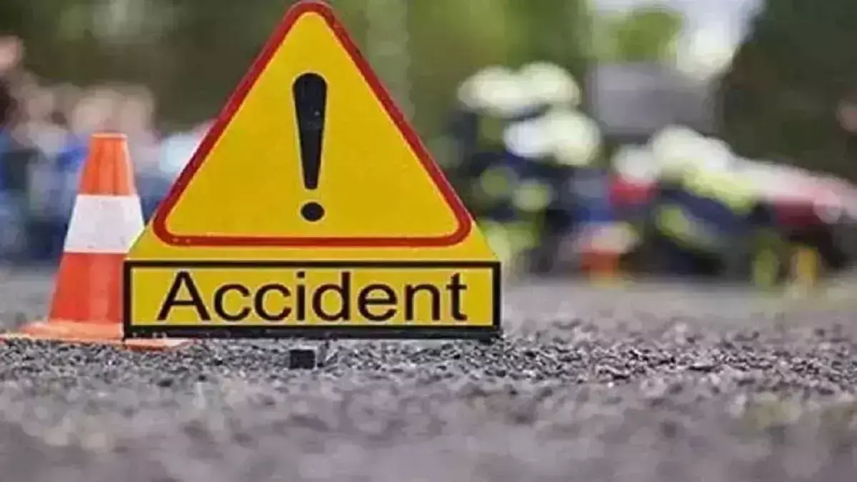 हैदराबाद: ओआरआर पर दुर्घटना ने दो लोगों की जान ले ली