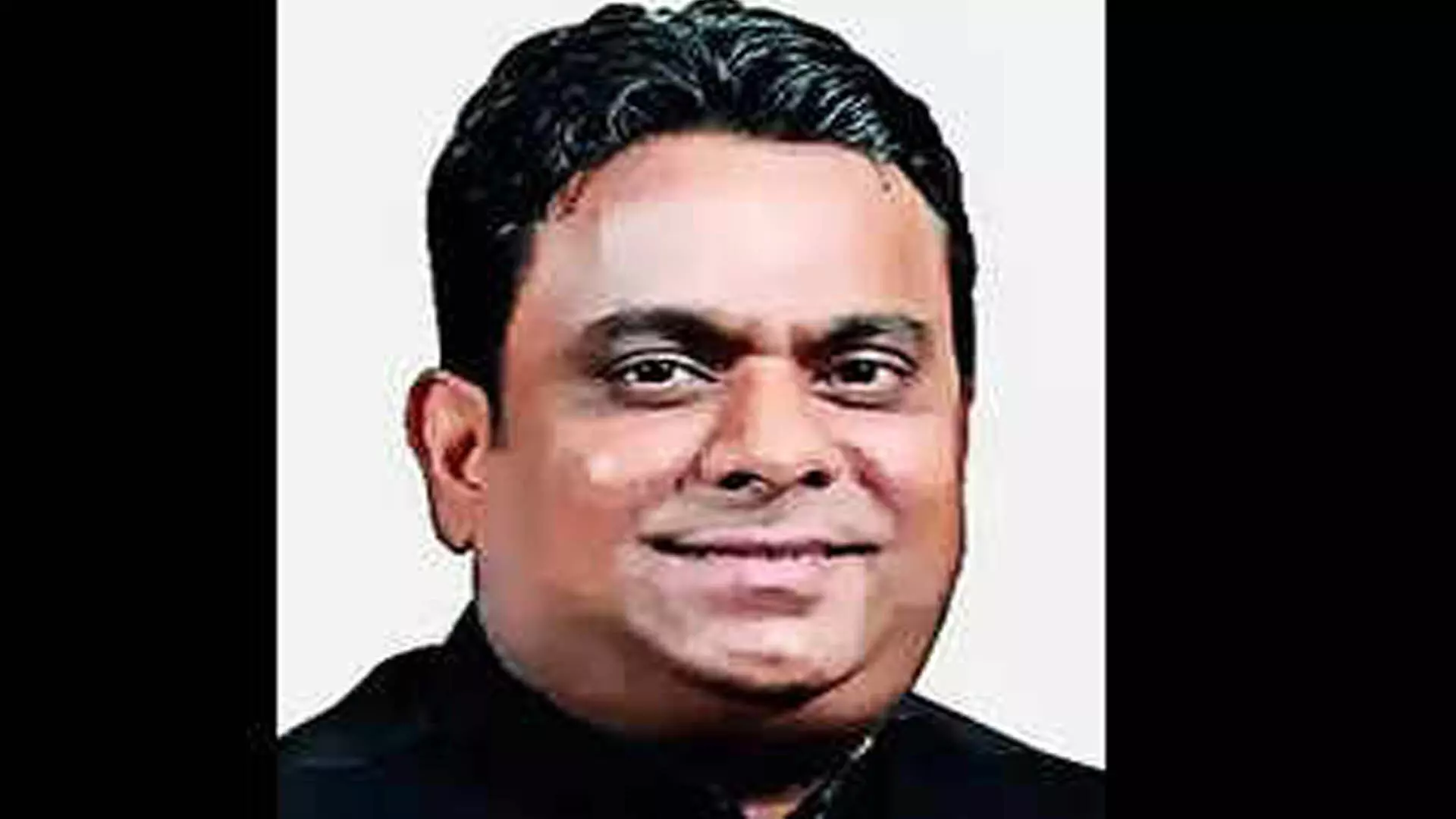 सपा विधायक रईस शेख ने पार्टी नेताओं अनबन के बाद इस्तीफा दे दिया