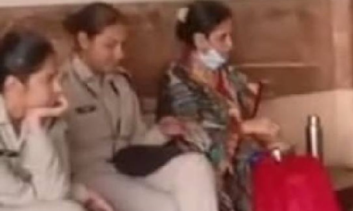 SIT ने आरजीपीवी में 19.48 करोड़ के घोटाला मामले में ऋषिकेश वर्मा की पत्नी को गिरफ्तार कर कोर्ट में पेश किया