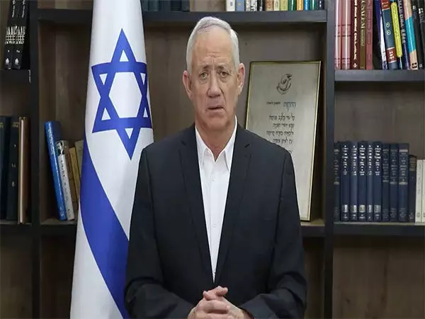 इजरायली मंत्री गैंट्ज़ ने आईडीएफ सैनिकों पर अमेरिकी प्रतिबंधों की निंदा की, इसे खतरनाक मिसाल बताया