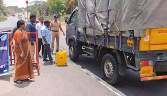 केरल बर्ड फ्लू: तमिलनाडु सरकार ने सीमावर्ती इलाकों में निगरानी बढ़ाई