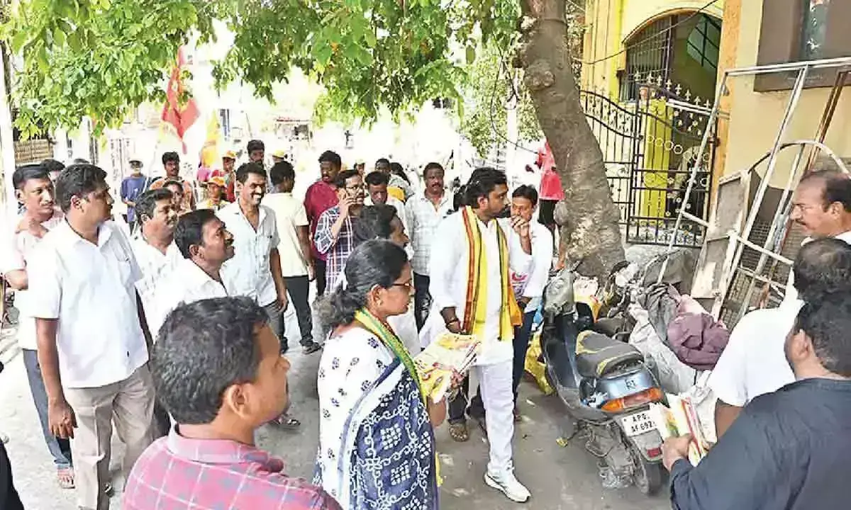 विजयवाड़ा: आंध्र प्रदेश की सड़कों पर चुनाव प्रचार की हलचल गायब है