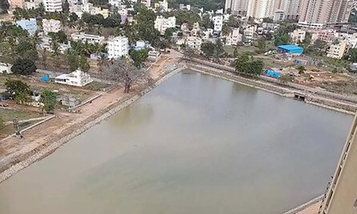 बेंगलुरु शहरी जल संबंधी चिंताओं के लिए खतरे की घंटी बजाता