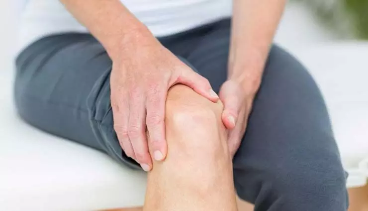 पैरो के दर्द में फायदेमेंद है अदरक, जाने और उपाय