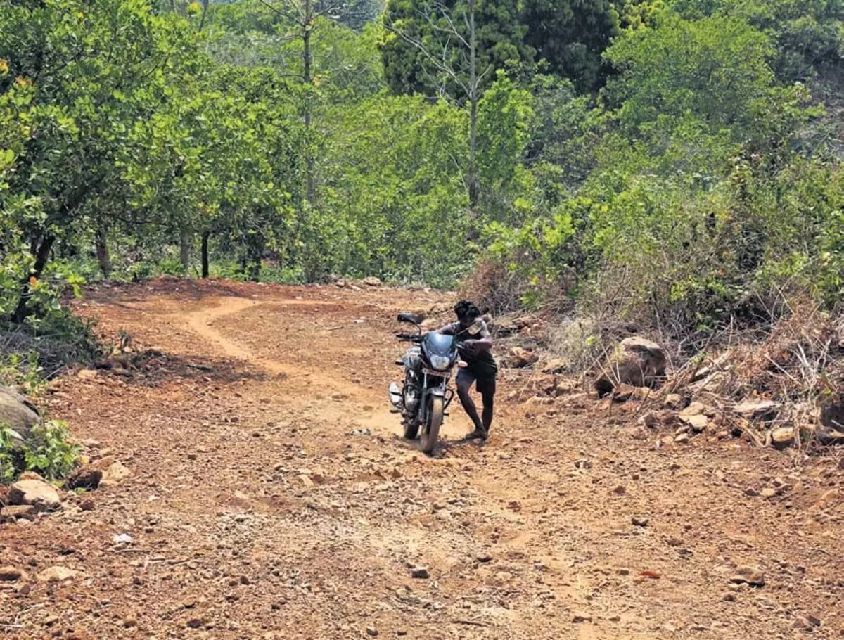 एएसआर जिले के पहाड़ी गांवों में बुनियादी सुविधाओं के लिए अंतहीन इंतजार