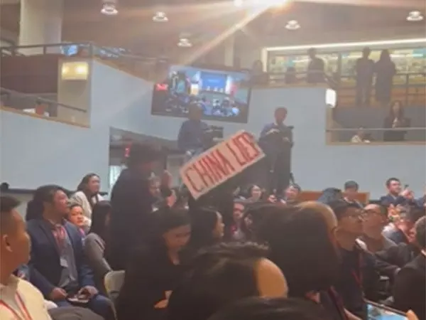 अमेरिका: ताइवानी, तिब्बती छात्रों ने हार्वर्ड में चीनी राजदूत झी फेंग के भाषण को बाधित किया
