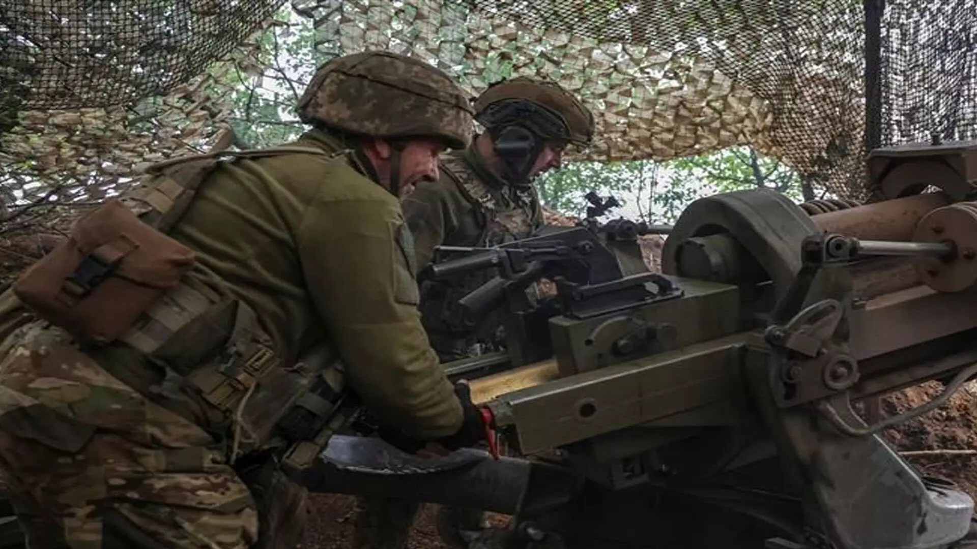 अमेरिका यूक्रेन को सैन्य उपकरणों की आपूर्ति फिर से शुरू करने के लिए तैयार