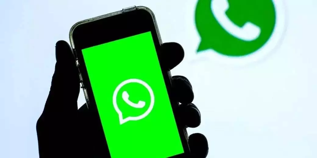 जल्द आ रहा WhatsApp पर एक तगड़ा फीचर, बिना इंटरनेट भेज पाएंगे फोटो वीडियो