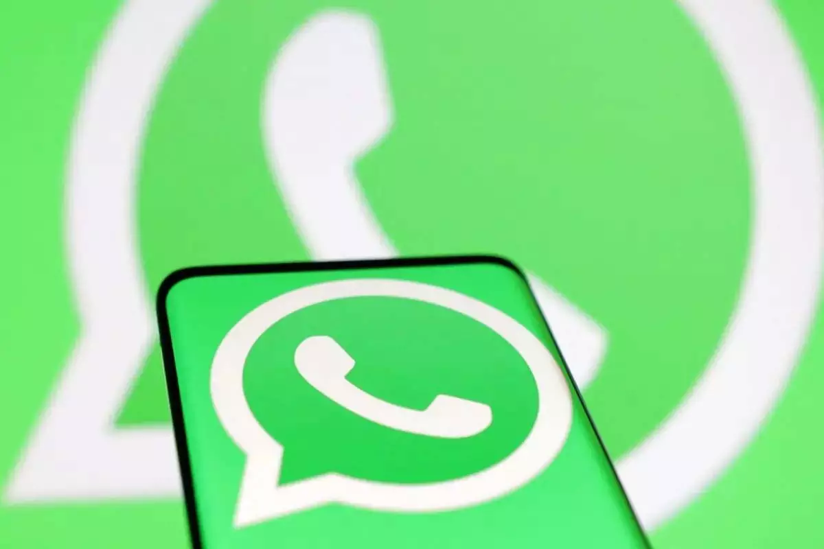 WhatsApp यूजर्स को जल्द मिलेगा इन-ऐप डायलर, बिना इंटरने शेयर कर पाएंगे डॉक्यूमेंट