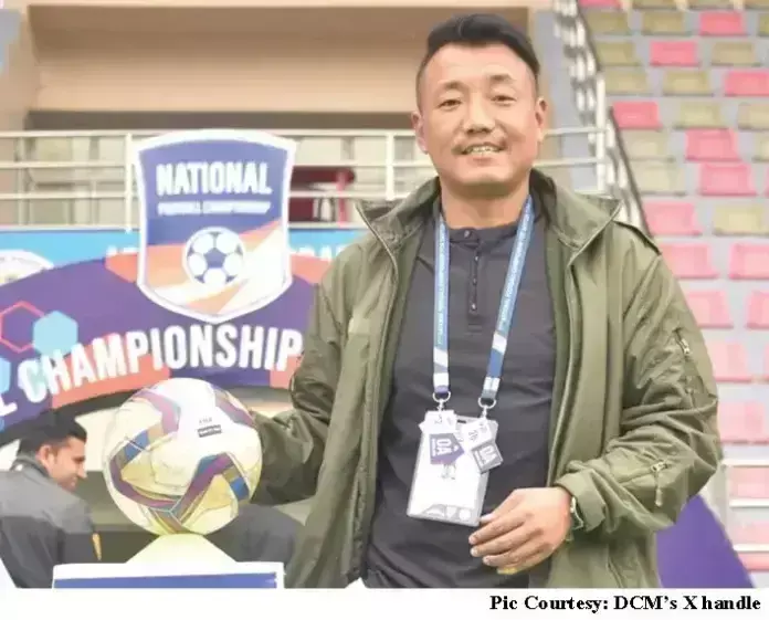 संगम कायांग ने राष्ट्रीय स्तर की फुटबॉल रेफरी परीक्षा के अंतिम चरण के लिए क्वालीफाई किया
