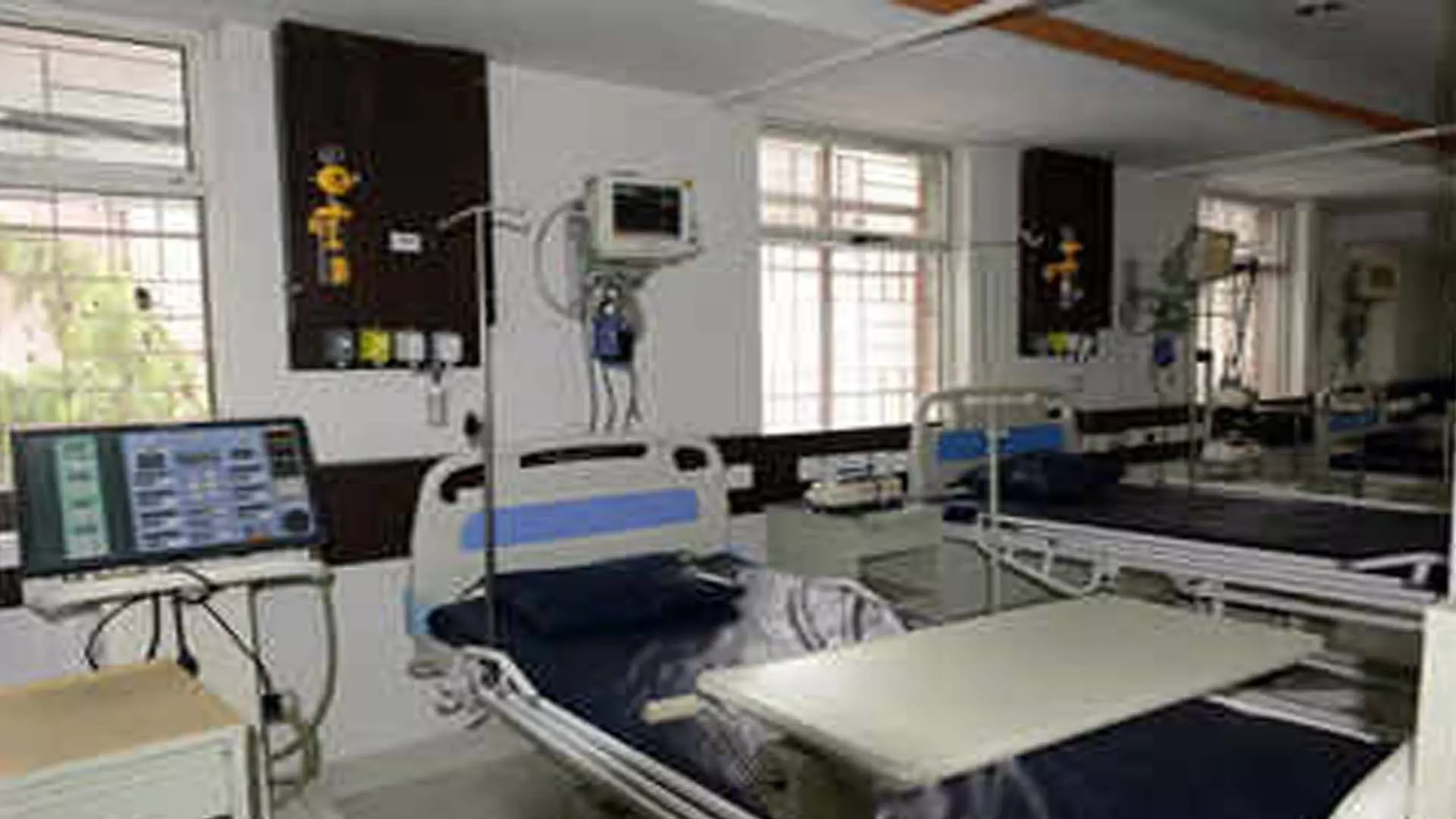 अस्पतालों में गर्मी का एहसास, नियोजित ऑपरेशन स्थगित