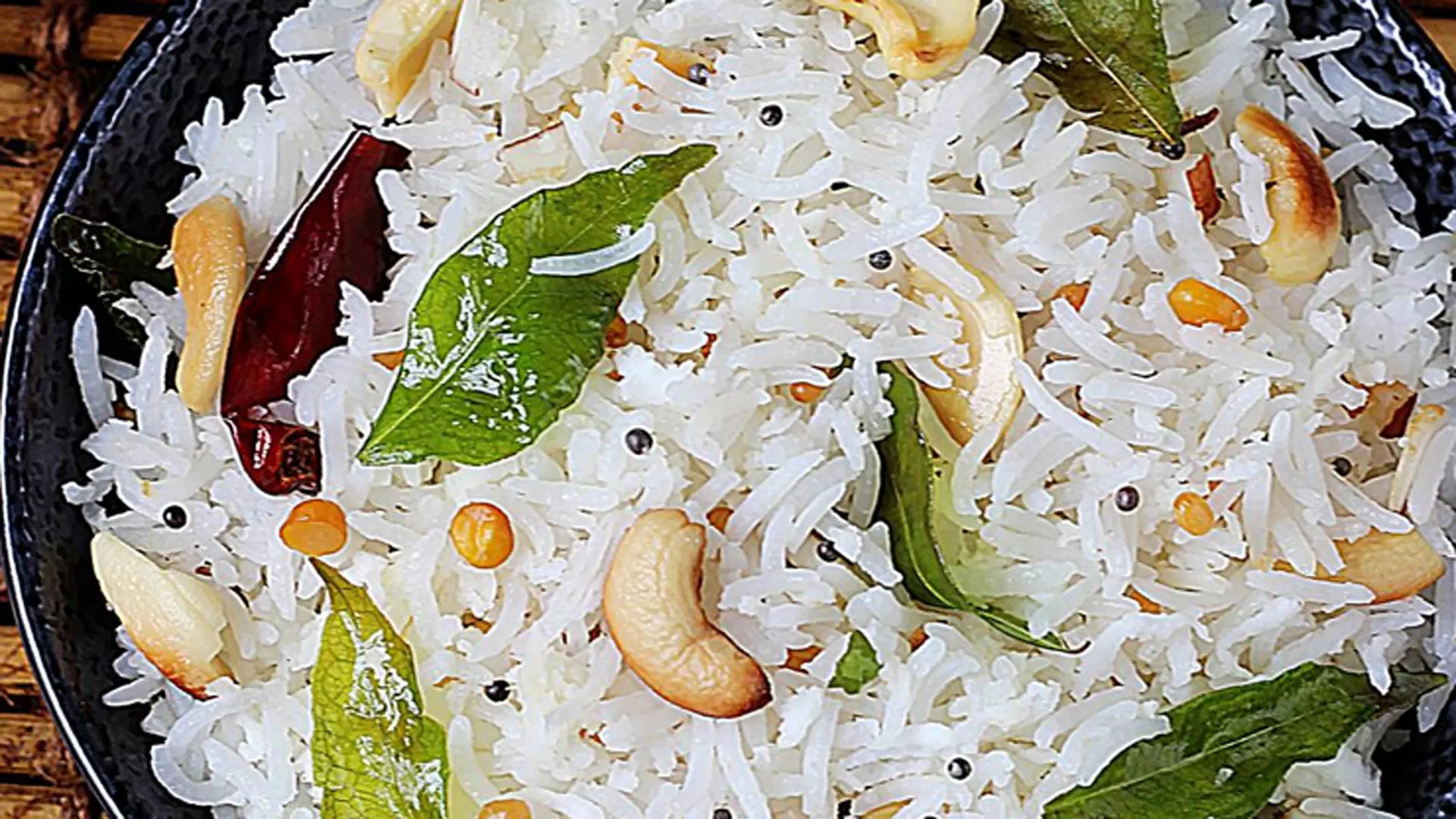 नाश्ते के लिए घर पर बनाएं स्वादिष्ट थाई स्टाइल नारियल चावल