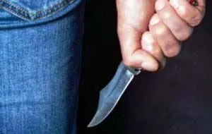 ढेंकनाल में युवक को मोबाइल देखते समय मारा चाकू, जांच जारी