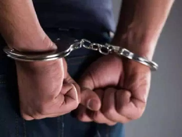 दिल्ली में पैसों के लेनदेन के चक्कर में युवक को आठवीं मंजिल से फेंका, 2 गिरफ्तार