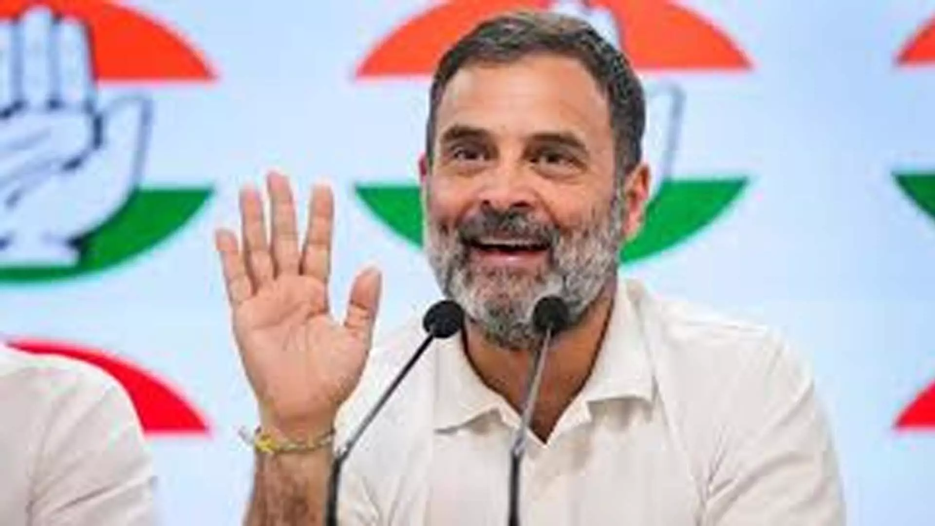राहुल ने भारतवासियों की सरकार बनाने के लिए वोट देने की अपील की
