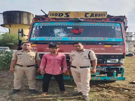 मेटाडोर से मवेशी तस्करी, पुलिस ने किया नाकाम