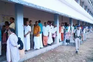 भीषण गर्मी के बीच केरल में स्वस्थ मतदान दर्ज किया