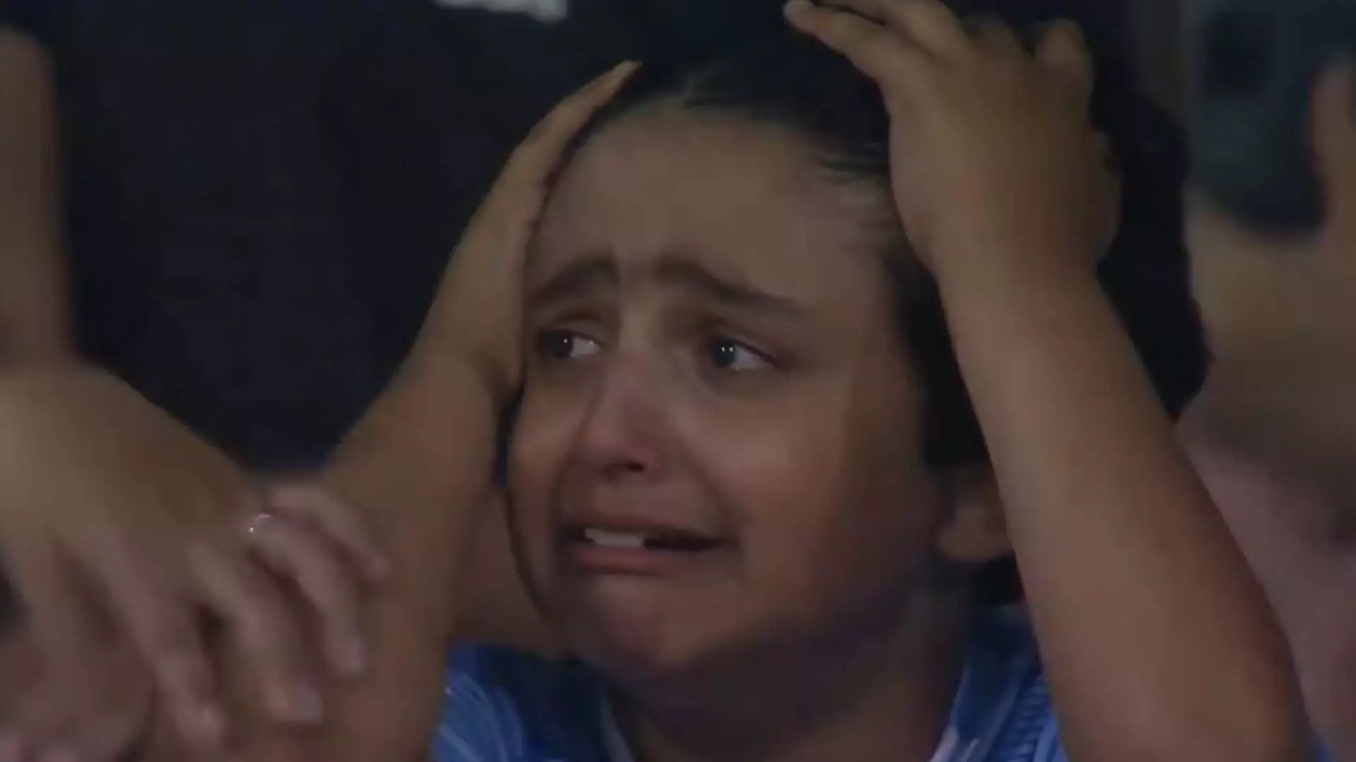 न्यूजीलैंड से तीसरा टी20 मैच हारने से पाकिस्तानी युवा प्रशंसक गमगीन, वीडियो वायरल
