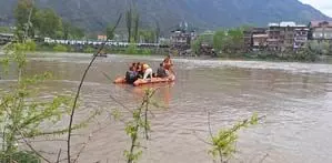 कश्मीर नाव पलटने की घटना: 12 दिन बाद एक और छात्र का शव बरामद