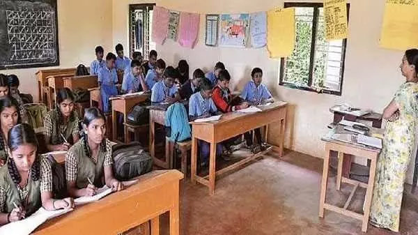 झारखंड में भीषण गर्मी को देखते हुए सरकारी स्कूलों के टाइमिंग में बदलाव किए गए