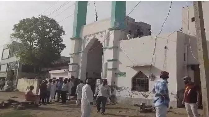 मस्जिद में मौलवी की हत्या, इलाके में सनसनी फैली