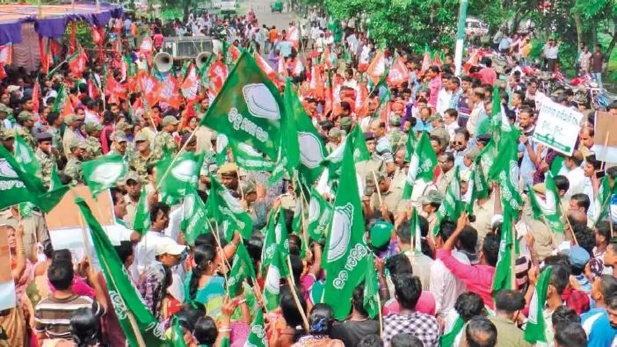 ओडिशा में बीजद और भाजपा उम्मीदवारों के बीच कांटे की टक्कर की उम्मीद