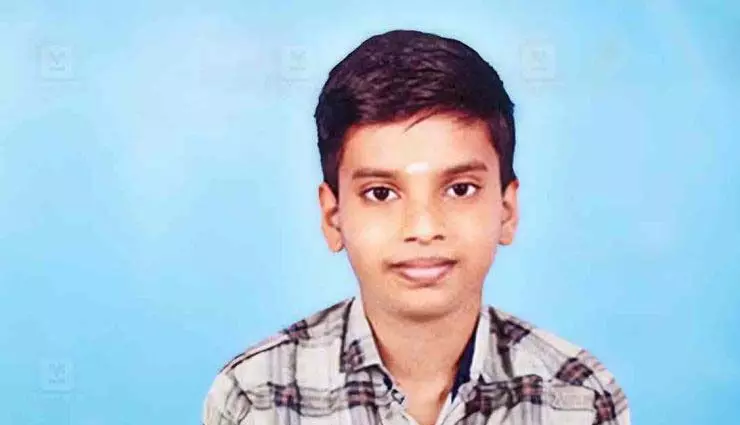 कन्नूर में 14 वर्षीय बच्चे की पत्थर के खंभे से कुचलकर मौत