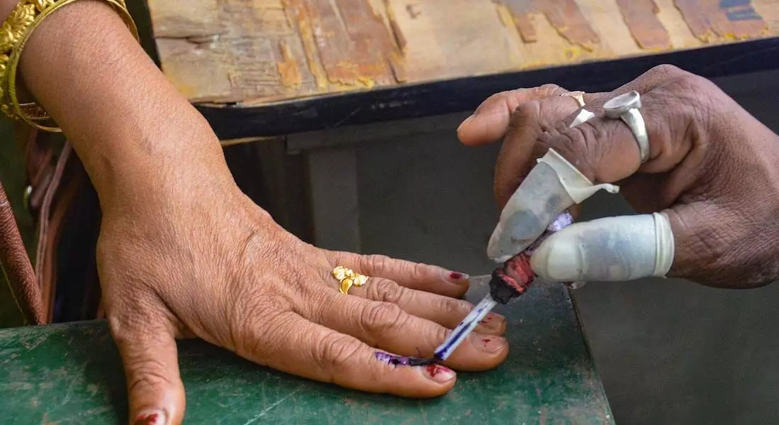 चामराजनगर लोकसभा सीट पर फिर से मतदान, ग्रामीणों ने वोटिंग के दौरान की थी तोड़फोड़