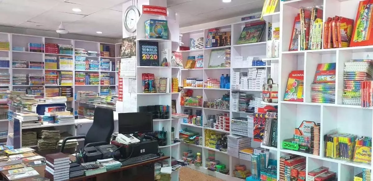 केरल में एनसीईआरटी की पाठ्यपुस्तकें अभी तक दुकानों में नहीं पहुंची