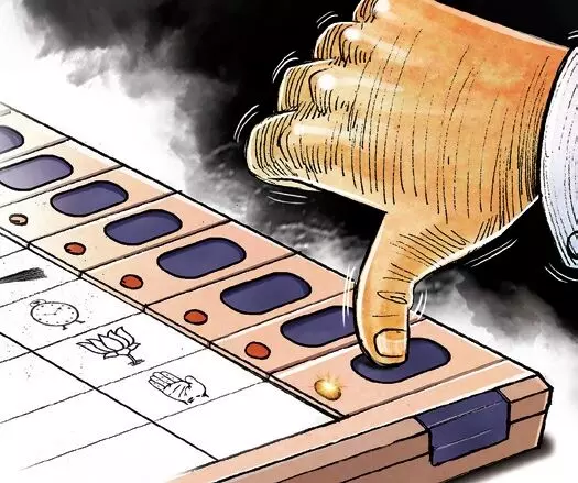 कर्नाटक: नेता मतदान के आधार पर नतीजों की भविष्यवाणी करने की कोशिश करते हैं
